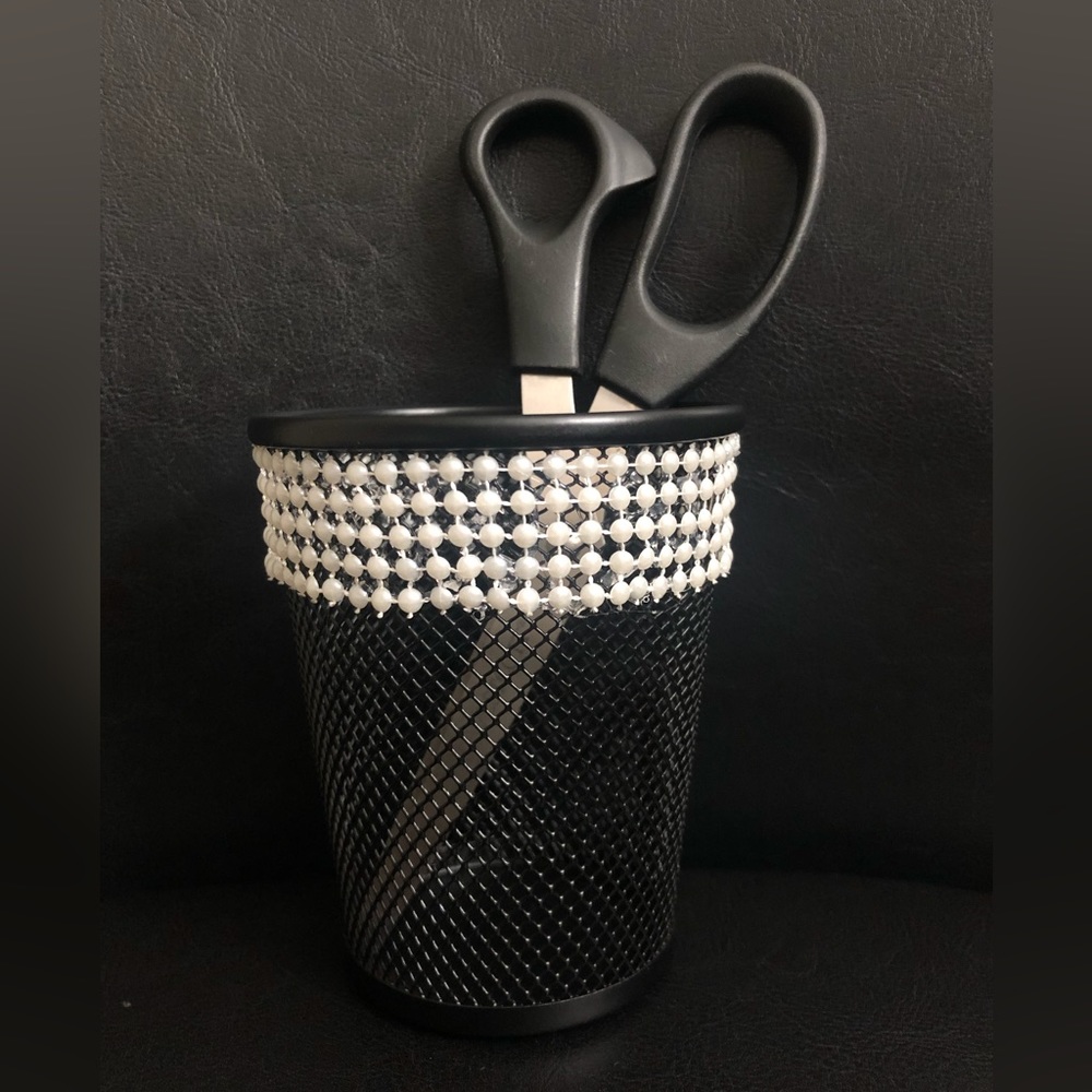 New! Custom Black and pearl metal storage cup